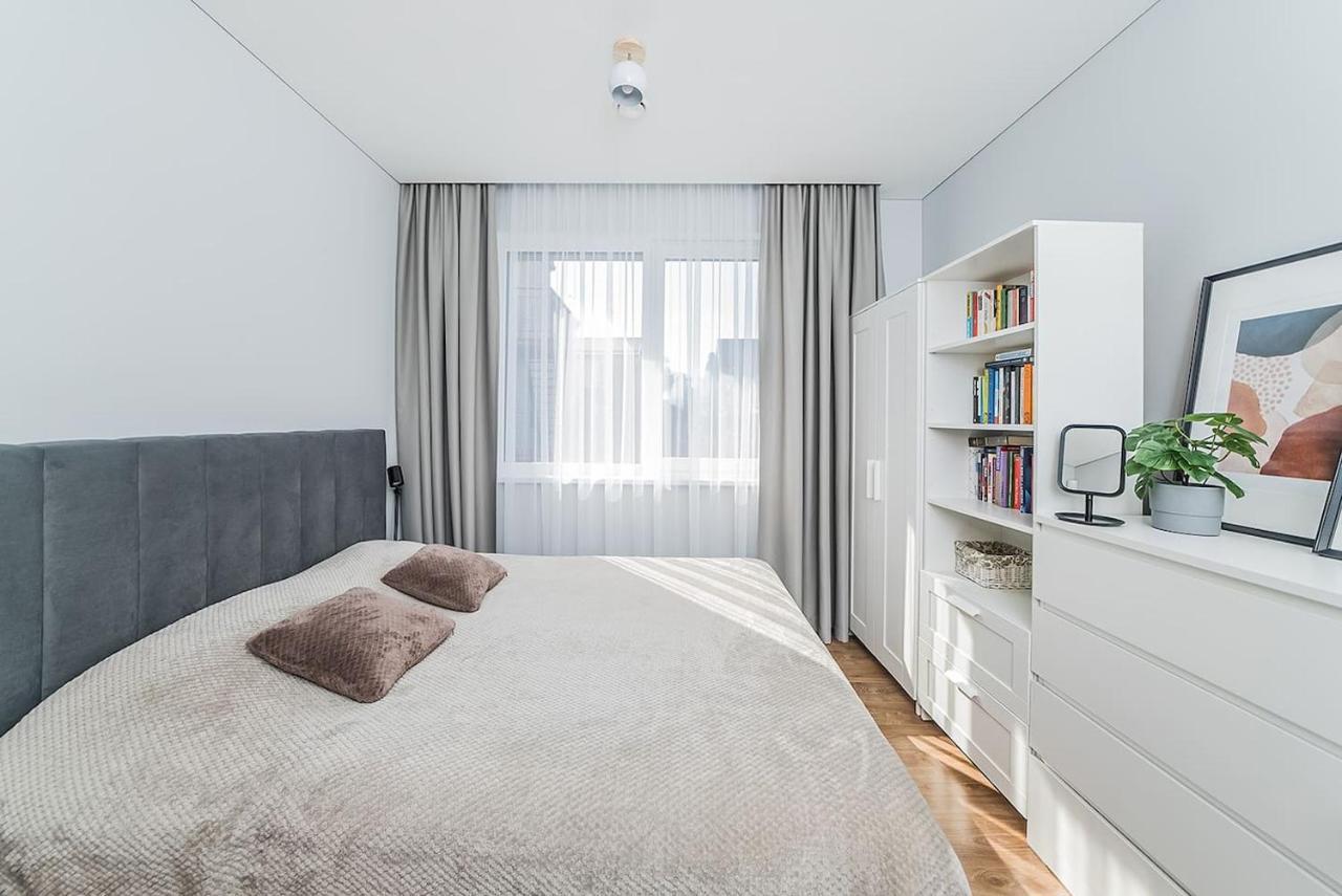 Lovely Apartment With Private Terrace By Urban Rent Kaunas Exterior foto