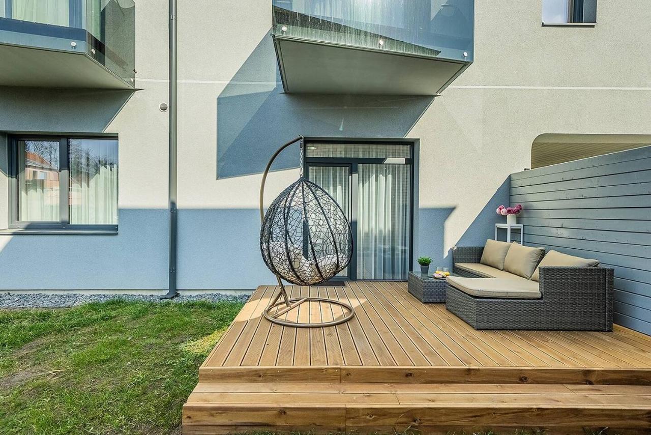 Lovely Apartment With Private Terrace By Urban Rent Kaunas Exterior foto